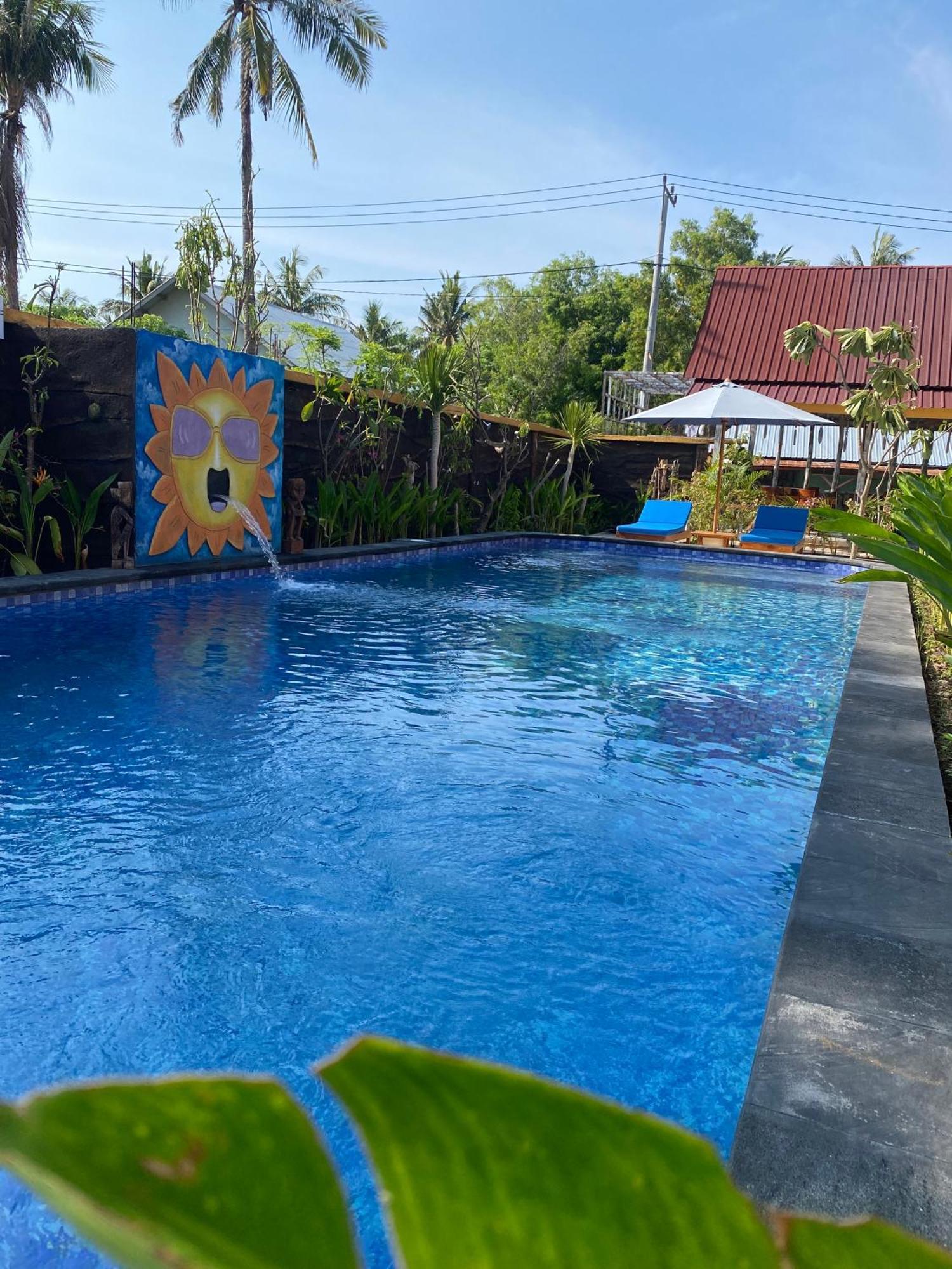 Sun Resort Gili Trawangan Exterior photo