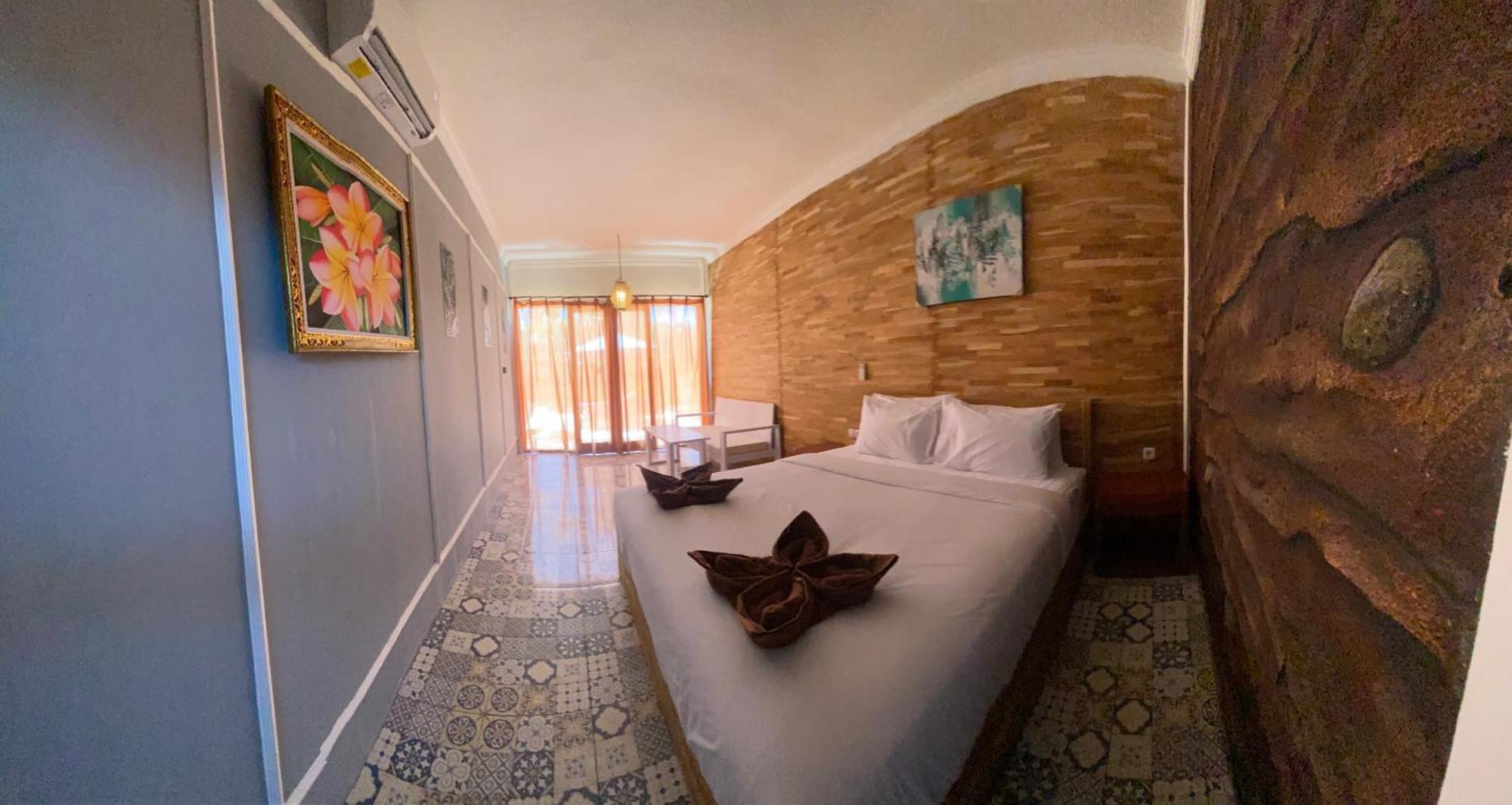 Sun Resort Gili Trawangan Exterior photo