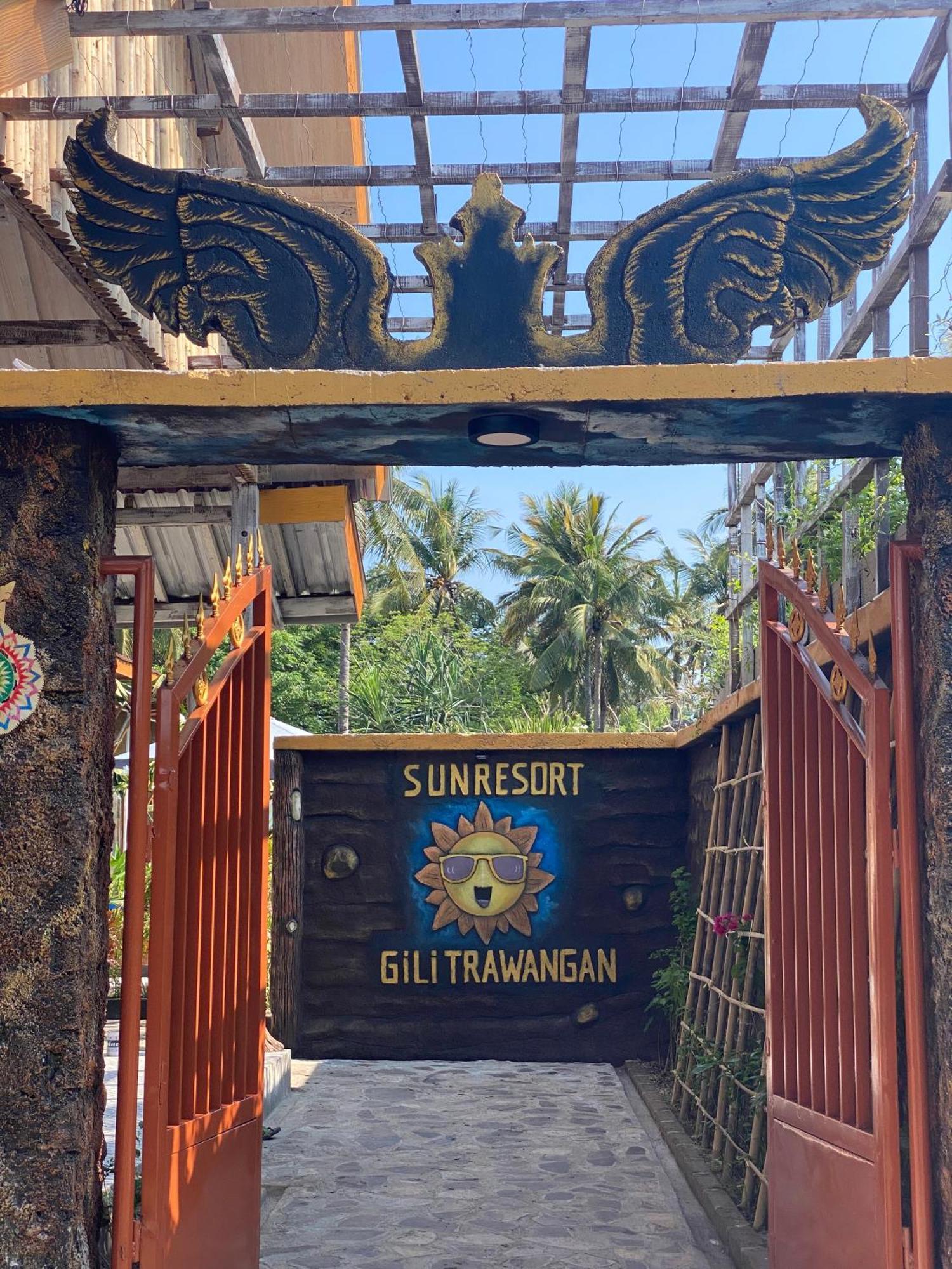 Sun Resort Gili Trawangan Exterior photo